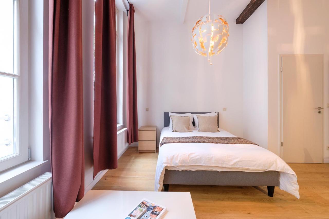 Ilot Sacre Apartment *