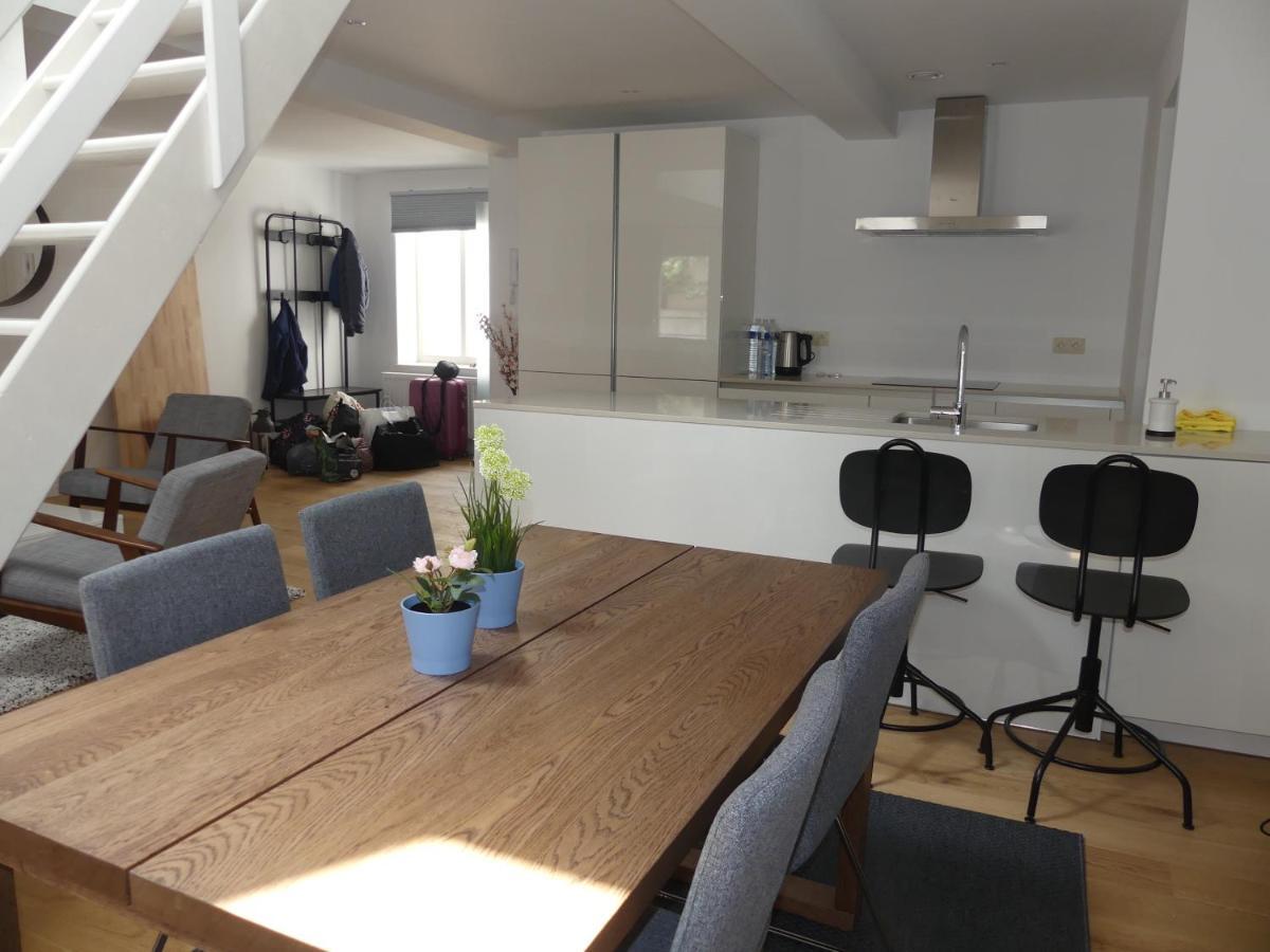 Ilot Sacre Apartment